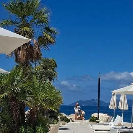 شقة Seashell فلورا